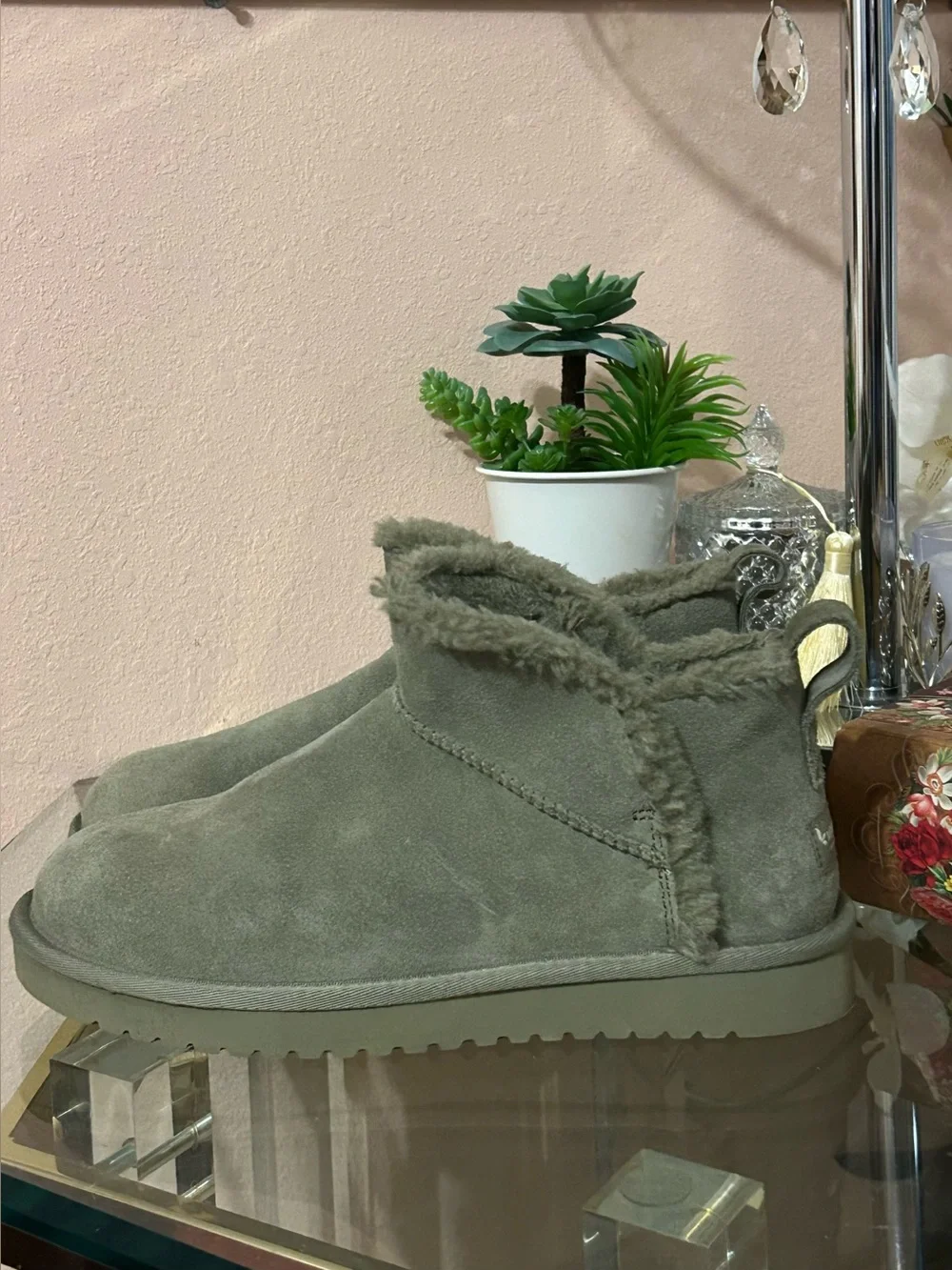 Koolaburra by UGG Mini Short Olive Green Suede Shearling Lined Ankle Booties 8